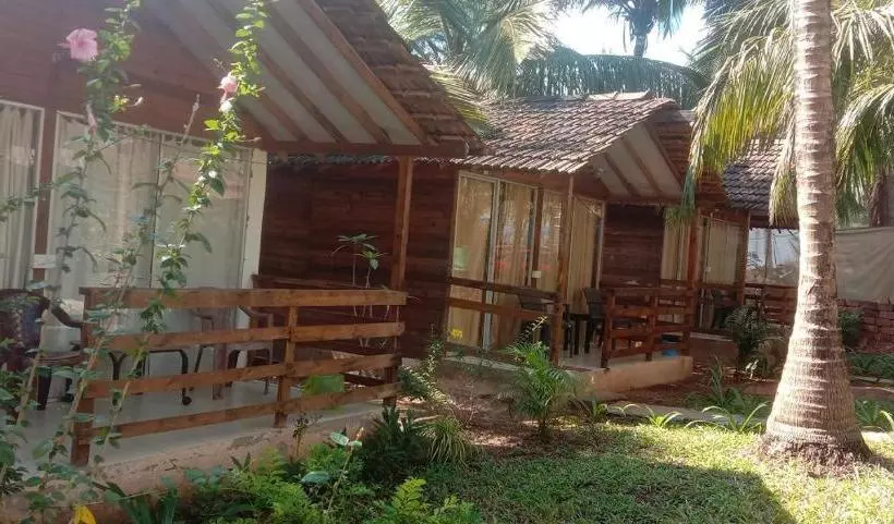 Aamiaismajoitus (B&B) Lamarine Morjim Beach Cottages