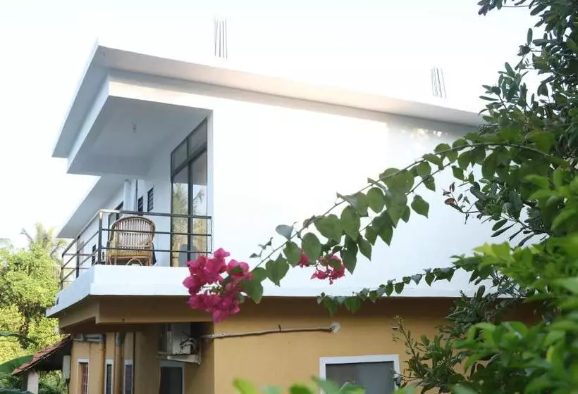 Aamiaismajoitus (B&B) Lamarine Morjim Beach Cottages