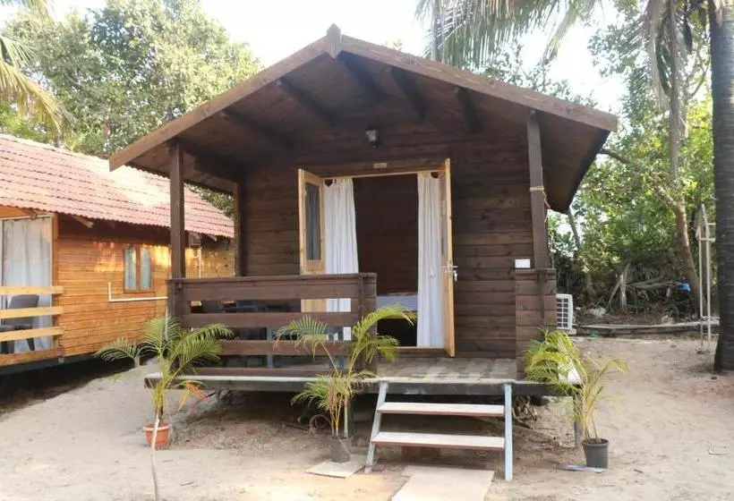 Aamiaismajoitus (B&B) Lamarine Morjim Beach Cottages