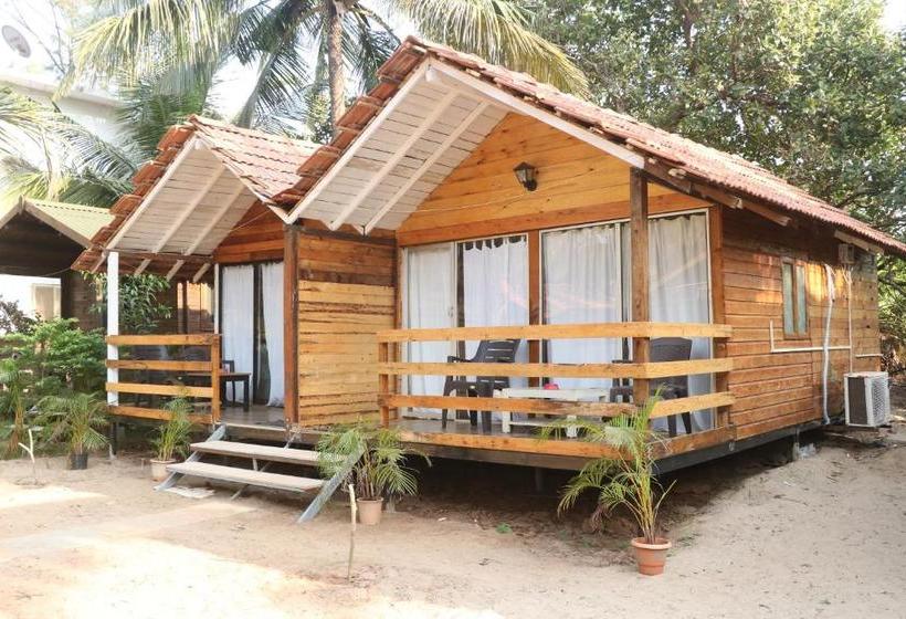 تختخواب و صبحانه Lamarine Morjim Beach Cottages