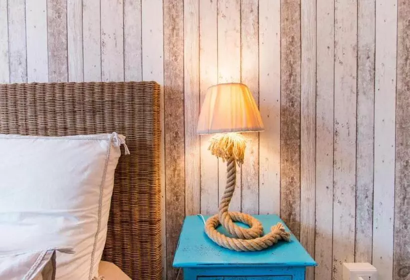 ベッドアンドブレックファースト Le Camere Pietrasantine   Centro Storico