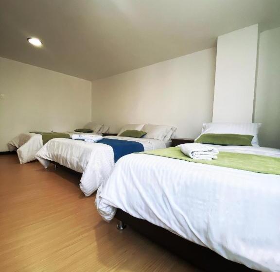 בית מלון כפרי 3.015 Aquitania