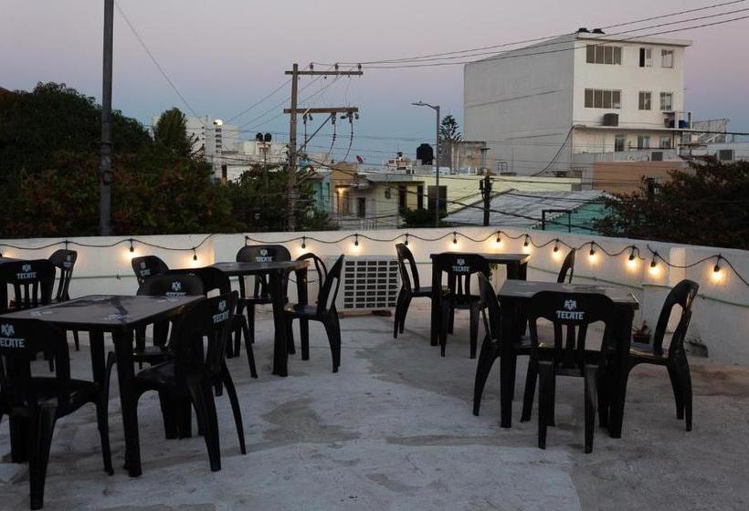 Chuchumbé Hotel & Hostal