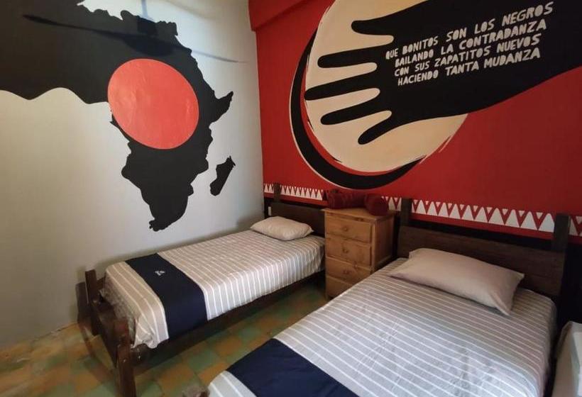 Chuchumbé Hotel & Hostal