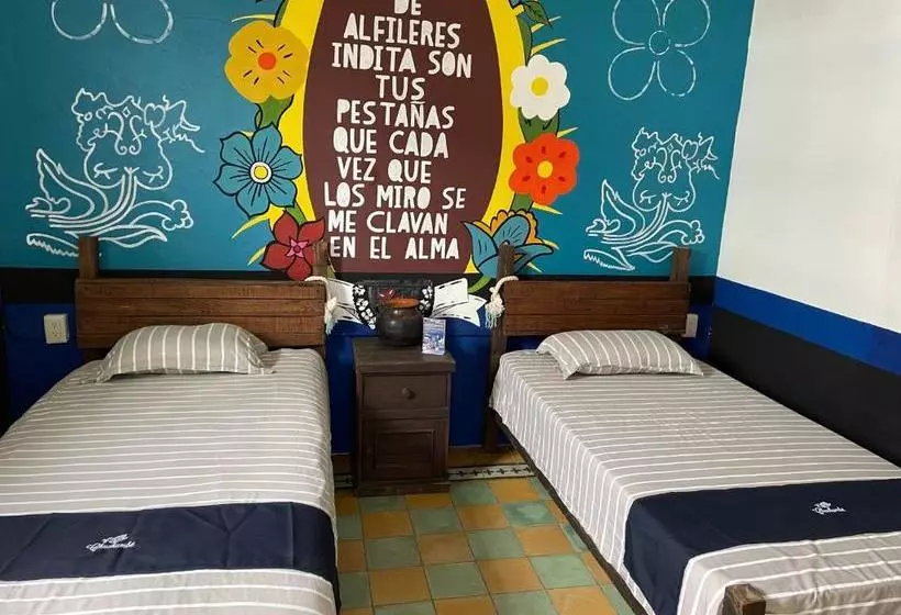 Chuchumbé Hotel & Hostal