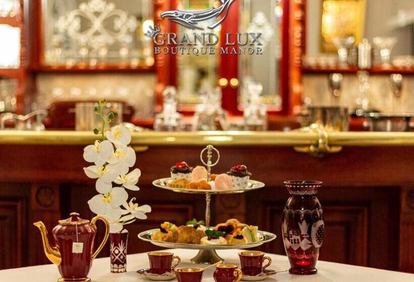 ホテル Grand Lux Boutique Manor