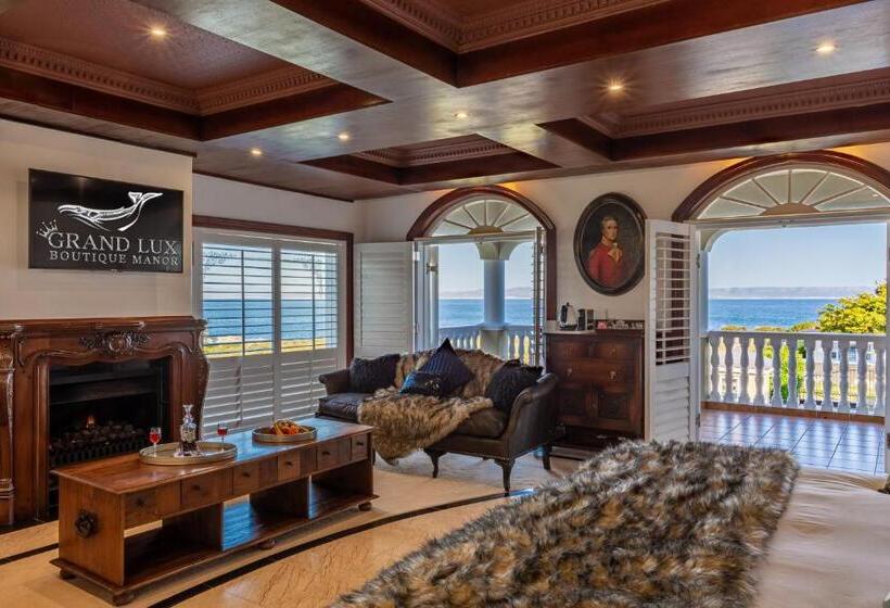 ホテル Grand Lux Boutique Manor