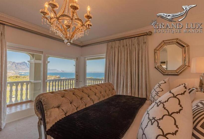 ホテル Grand Lux Boutique Manor