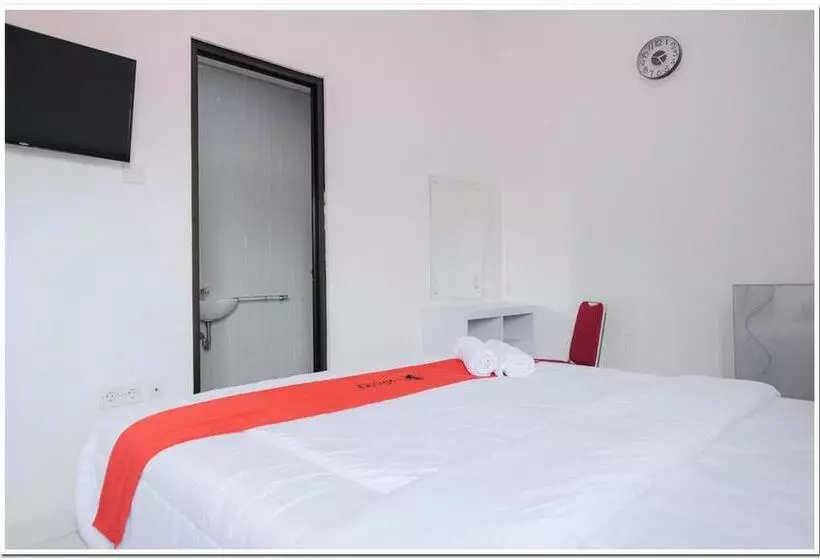 Hotelli Reddoorz Near Kota Tua 2