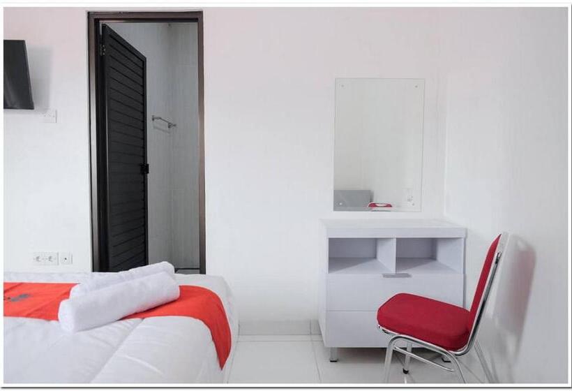 Hotel Reddoorz Near Kota Tua 2