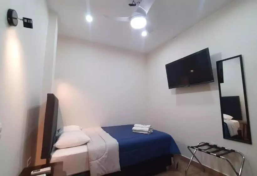 پانسیون Gran Imperial Avenida