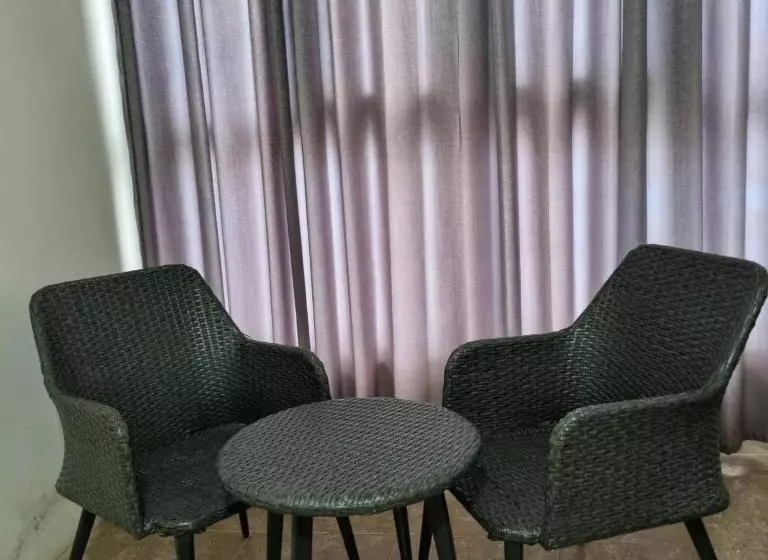 پانسیون Gran Imperial Avenida