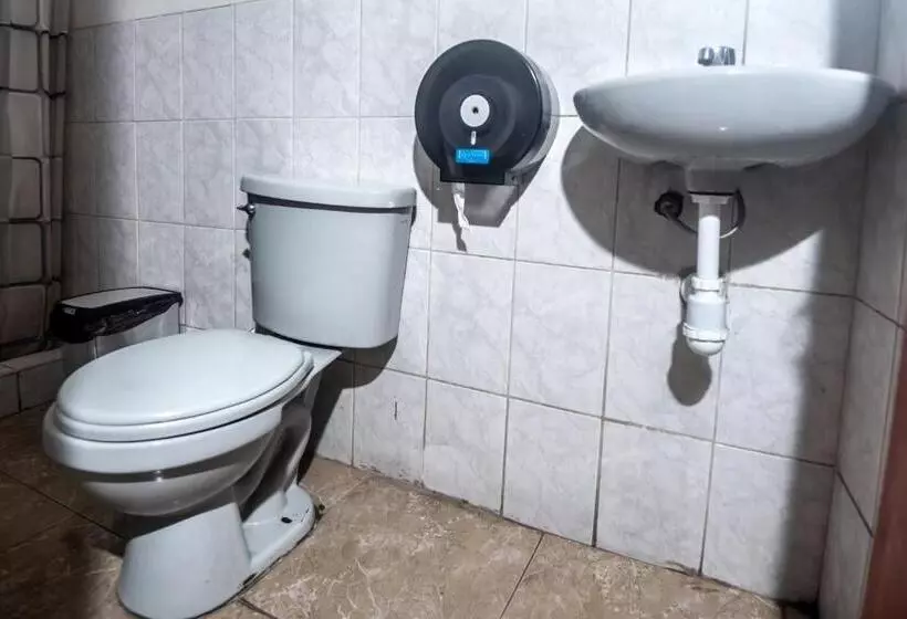 پانسیون Gran Imperial Avenida