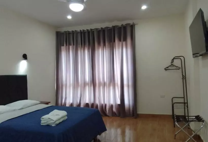 پانسیون Gran Imperial Avenida