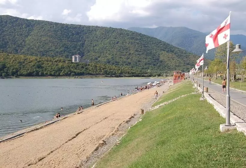 پانسیون Room In Bb  Triple Room In Kvareli, Georgia