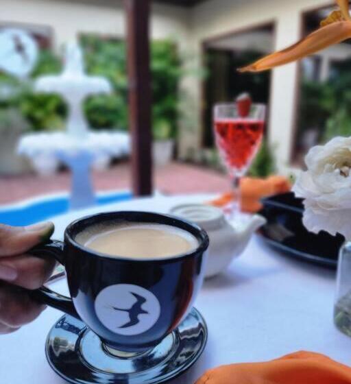 Vive Utila Bed & Breakfast