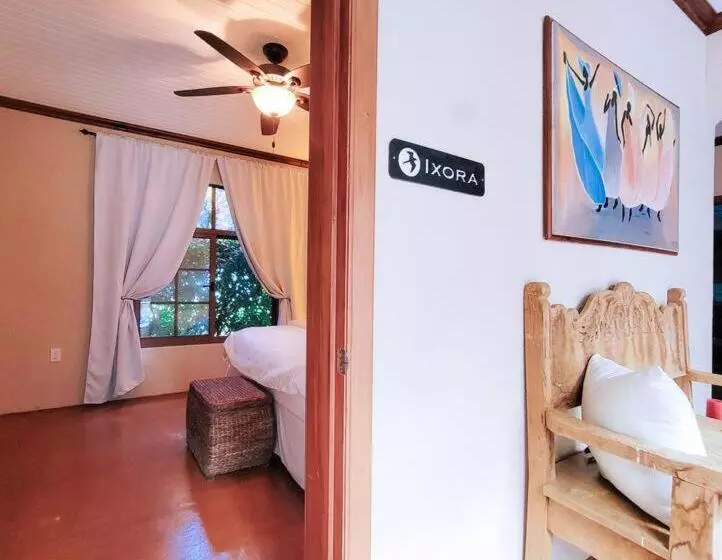 Vive Utila   Bed & Breakfast