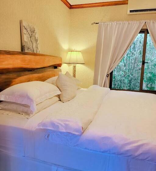 Vive Utila Bed & Breakfast