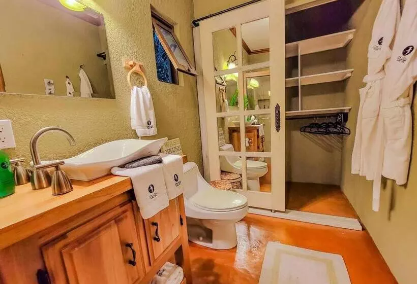 Vive Utila   Bed & Breakfast