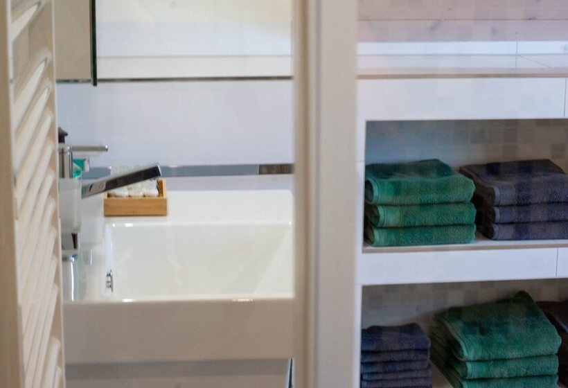 민박 Budget Rooms Pilatus   Alpnachstad