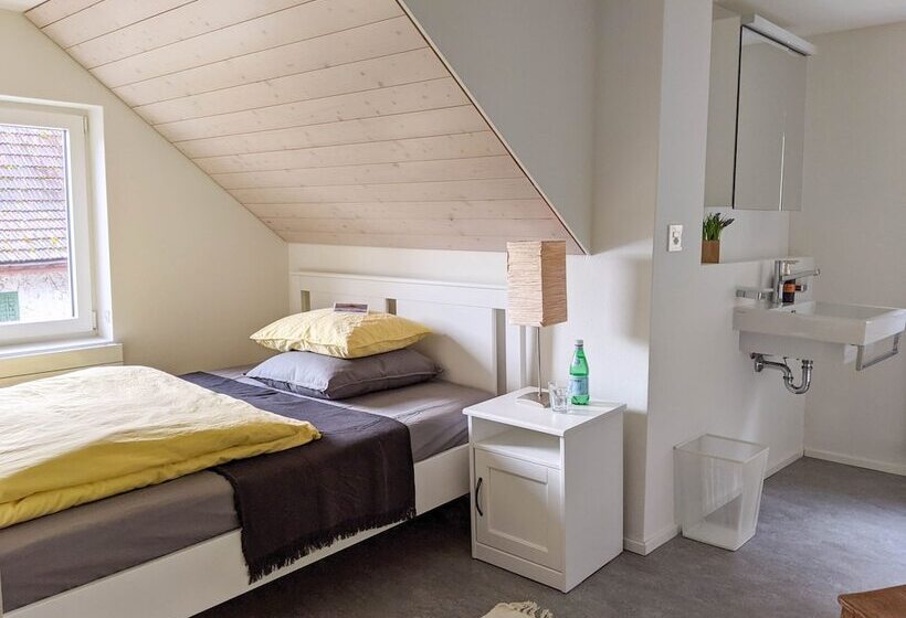 민박 Budget Rooms Pilatus   Alpnachstad