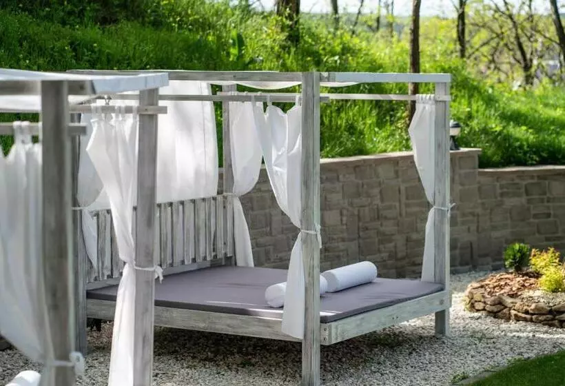 Aamiaismajoitus (B&B) Tündérliget Panzió