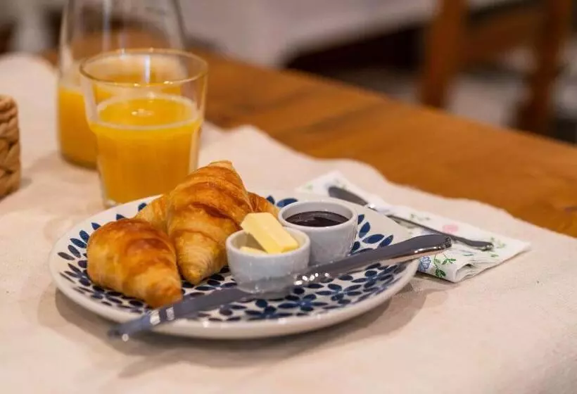 Aamiaismajoitus (B&B) Tündérliget Panzió