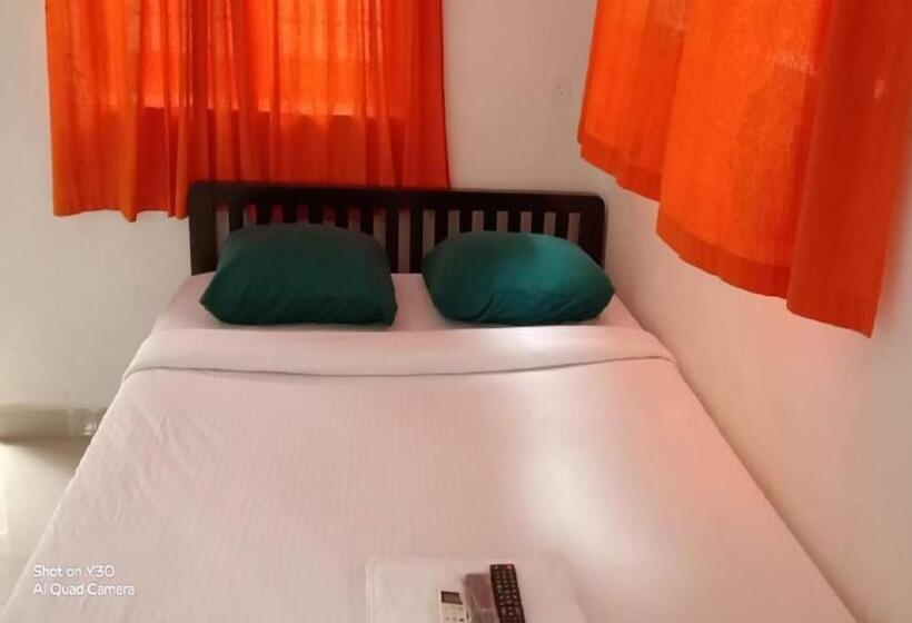 בית מלון כפרי Aashikha Farm House