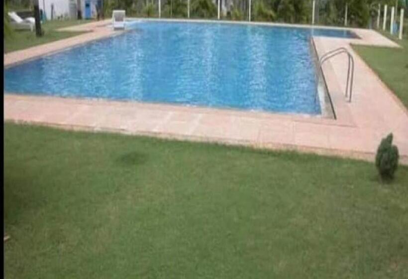 בית מלון כפרי Aashikha Farm House