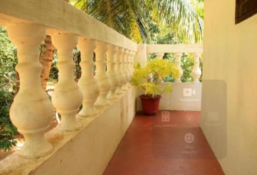 בית מלון כפרי Aashikha Farm House