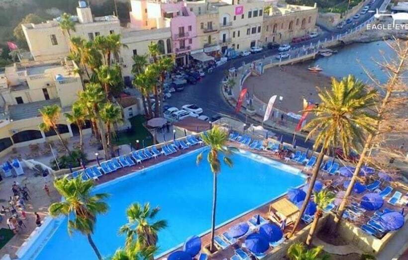 Отель Antoniel Suites