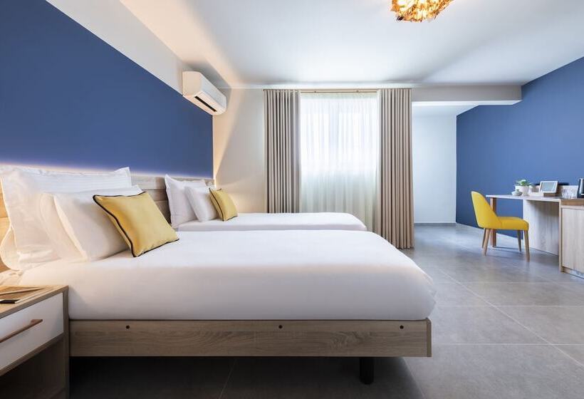 Отель Antoniel Suites