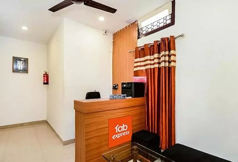 Hotelli Fabexpress Anurag Residency