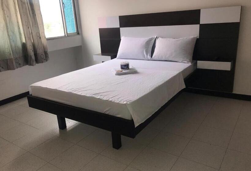 בית מלון כפרי Gavan Plaza