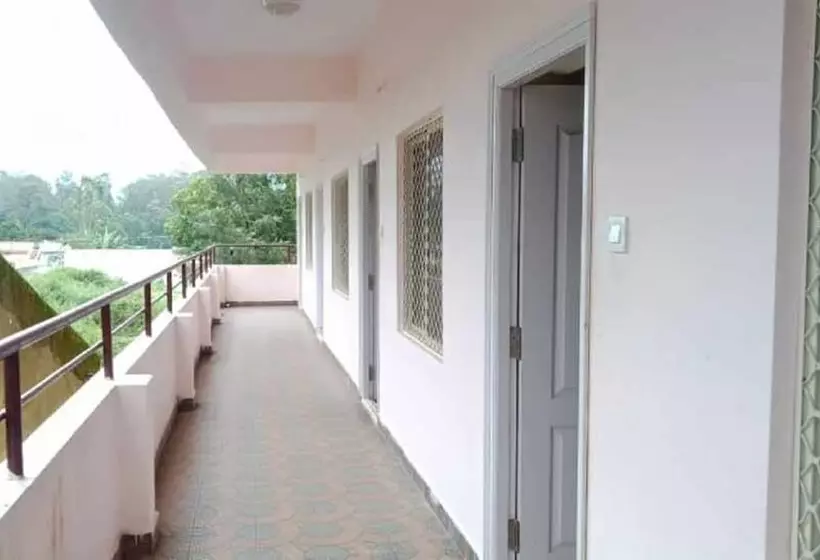 Hotelli Krishna Tara Comforts