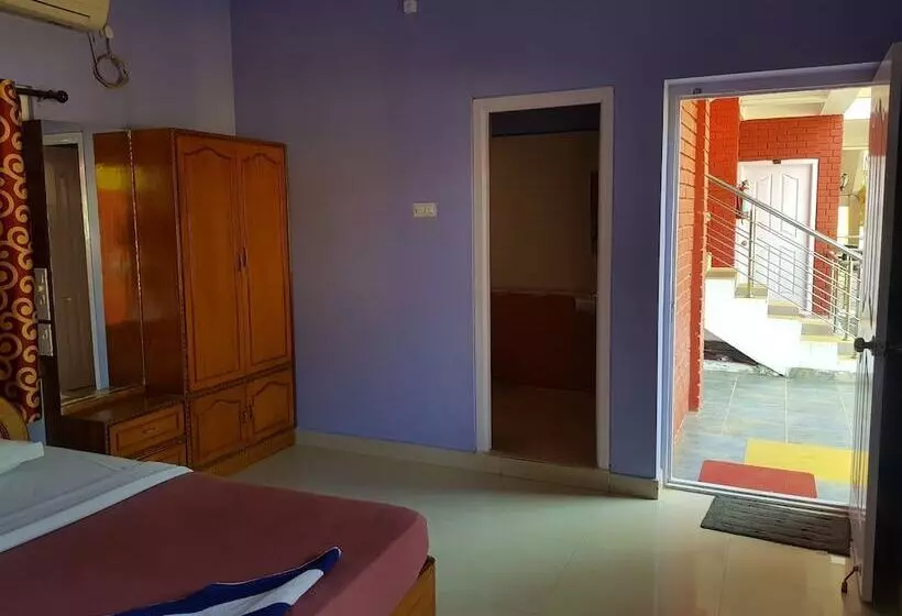 Hotelli Krishna Tara Comforts