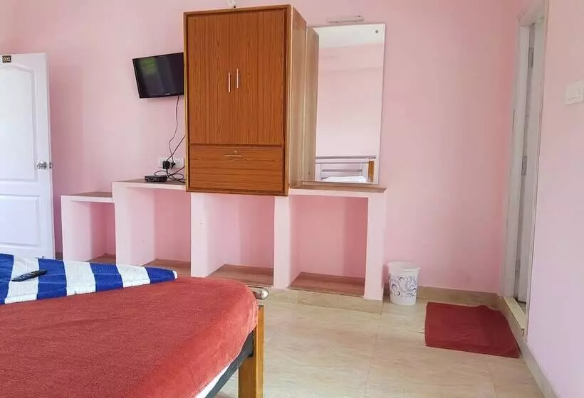 Hotelli Krishna Tara Comforts