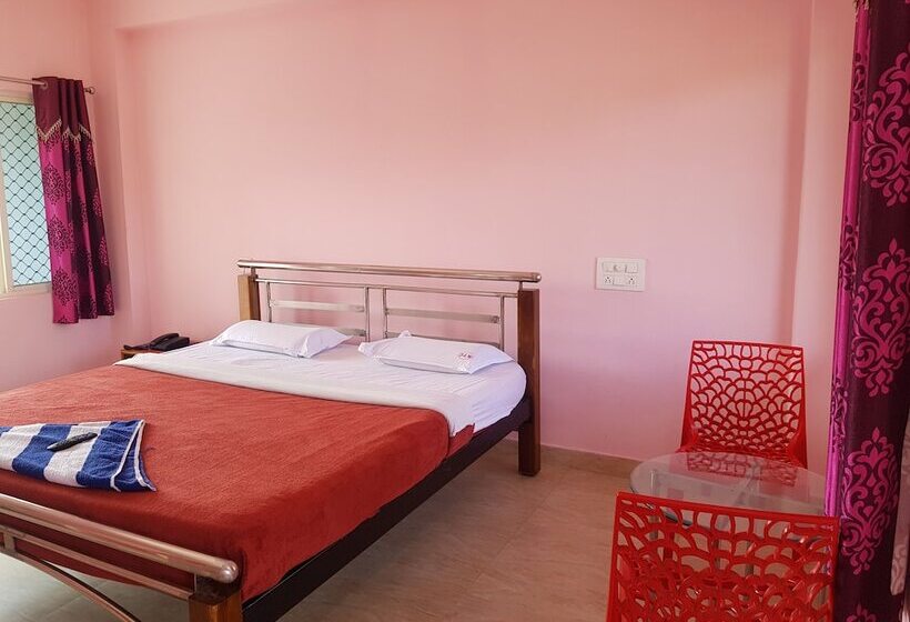 בית מלון כפרי Krishna Tara Comforts