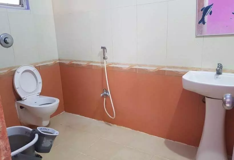 Hotelli Krishna Tara Comforts