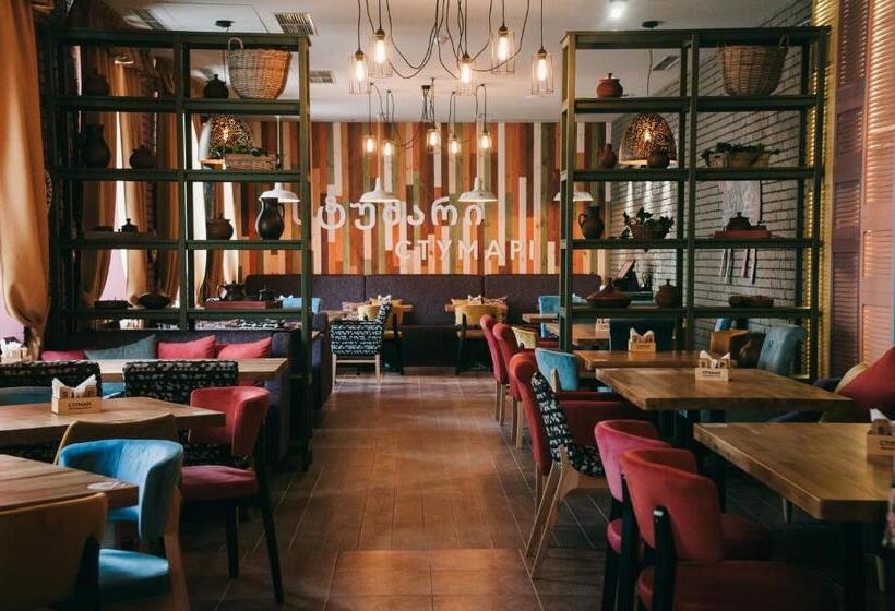 ホテル Optima Collection Khmelnytskyi