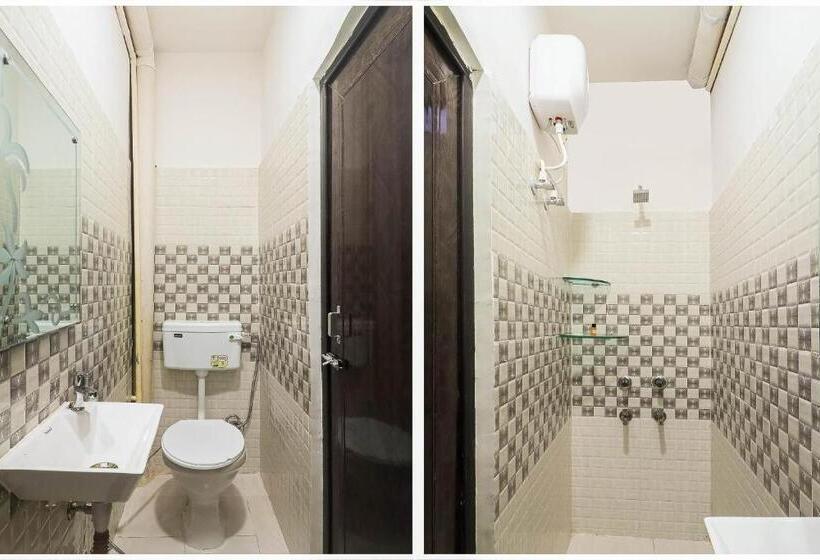 호텔 Spot On Royal Inn