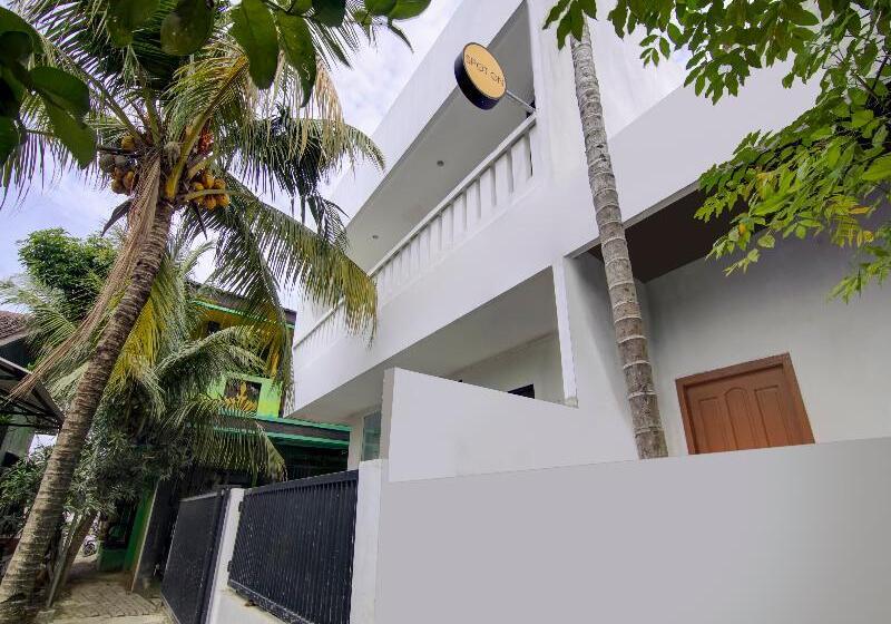 בית מלון כפרי Spot On 90152 Garuda Bima Residence Syariah