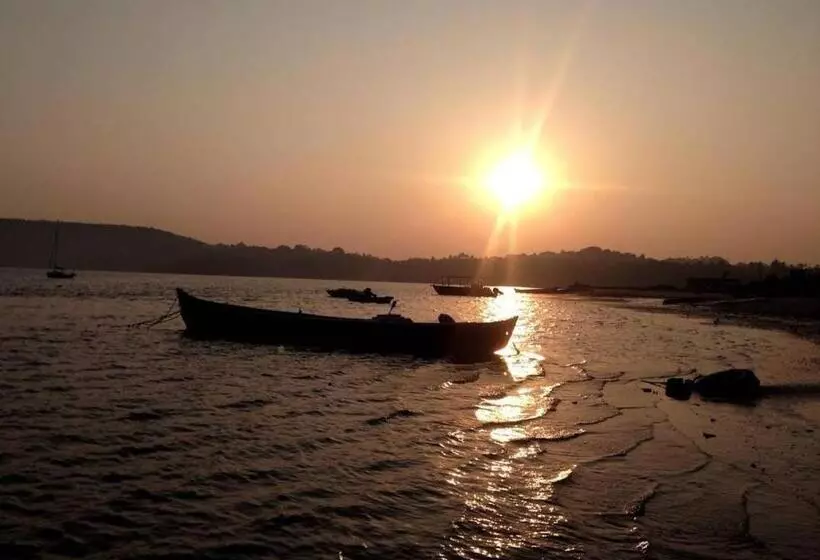 ペンション Red Rock Arambol Beach