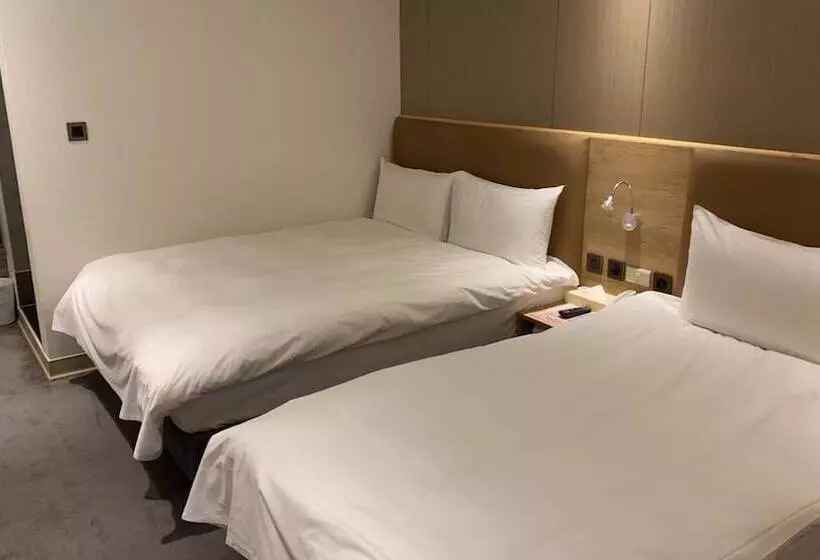 هاستل Michi Hotel   Luodong