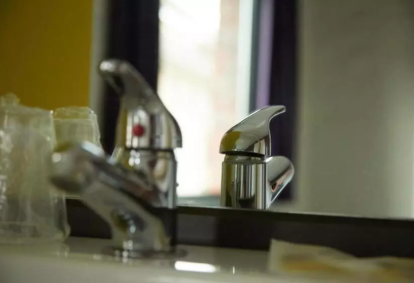 ホテル Focus Budget