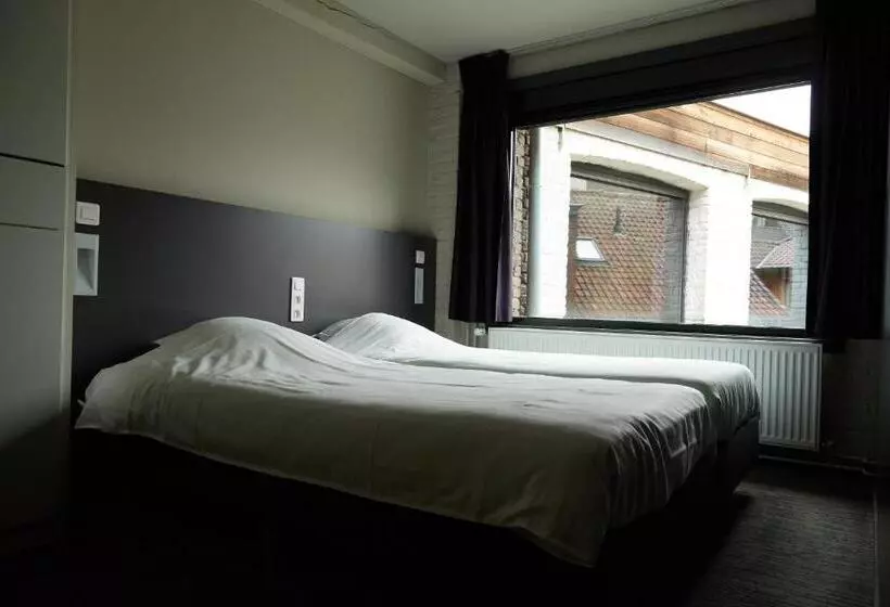 ホテル Focus Budget