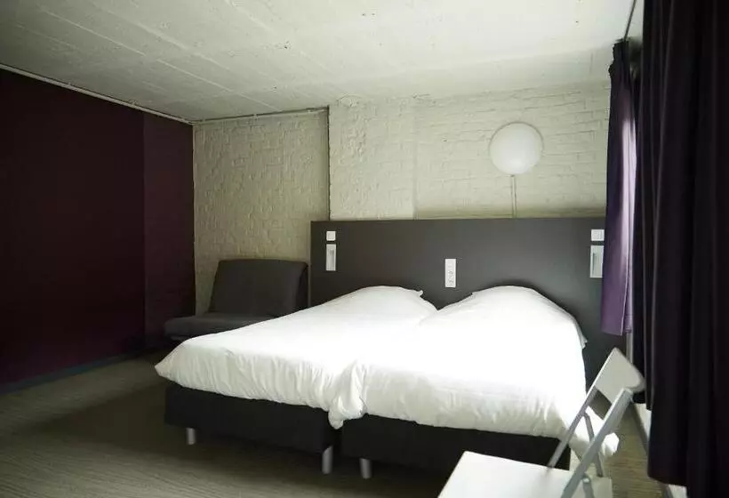 ホテル Focus Budget