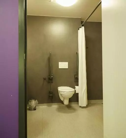 ホテル Focus Budget