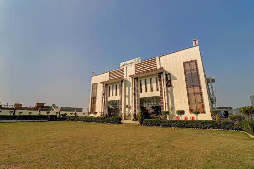 Hotel Oyo 72429 New Abhinandan