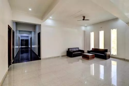 Hotelli Oyo 72429 New Abhinandan